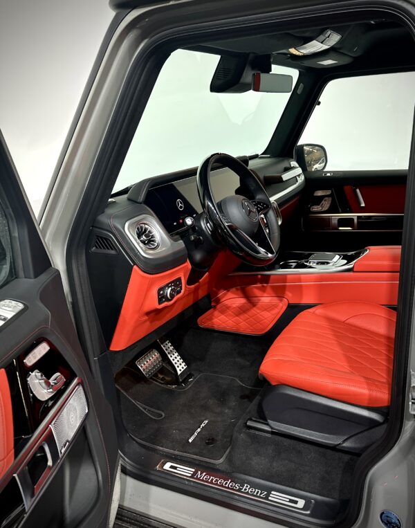 Mercedes Benz G500 AMG - Image 13