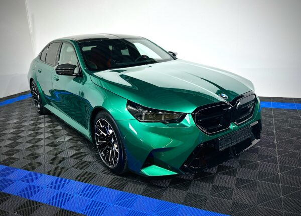 BMW M5 2025, NEW