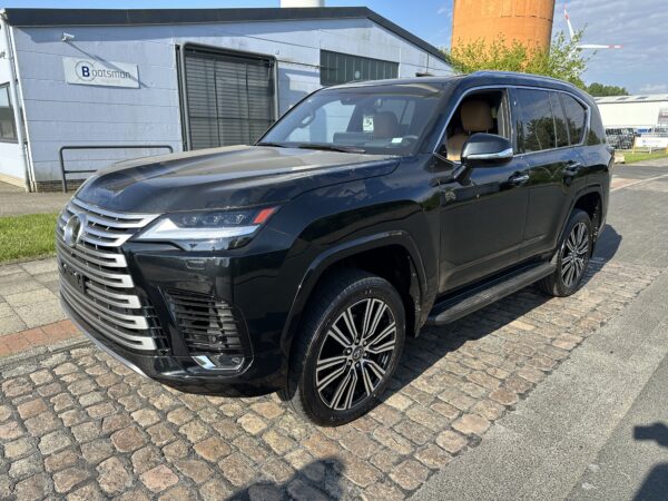 Lexus LX600 Luxury NEW - Image 2