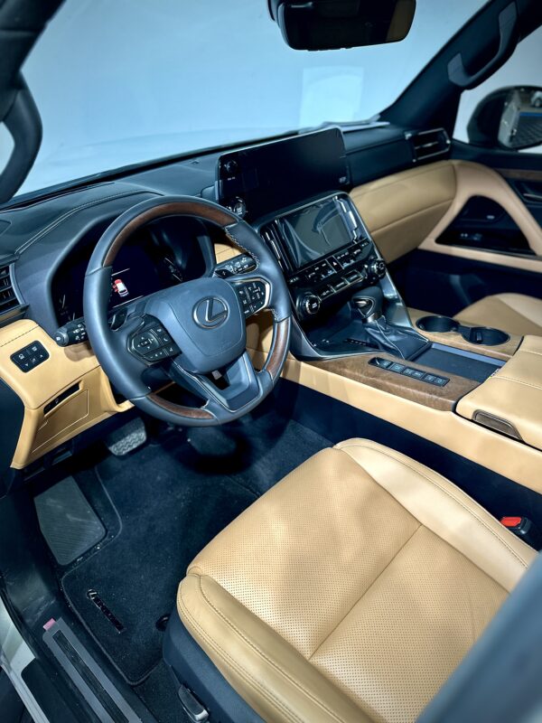 Lexus LX600 Luxury NEW - Image 13
