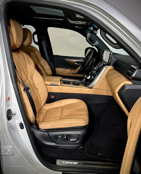Lexus LX600 Luxury NEW - Image 10