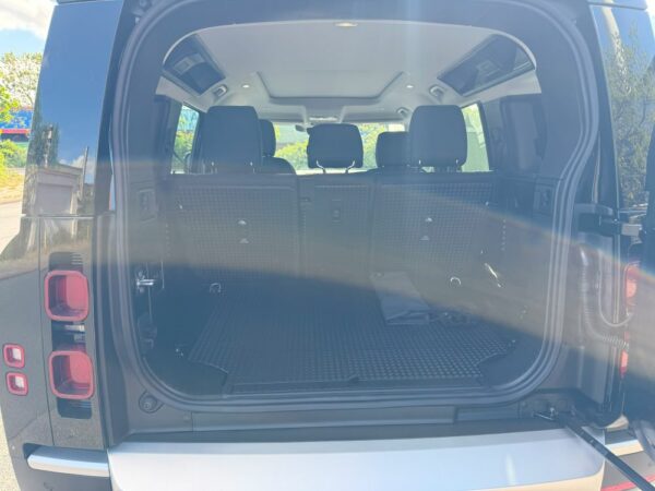 3 X Land Rover Defender S D200 2025 - Image 9