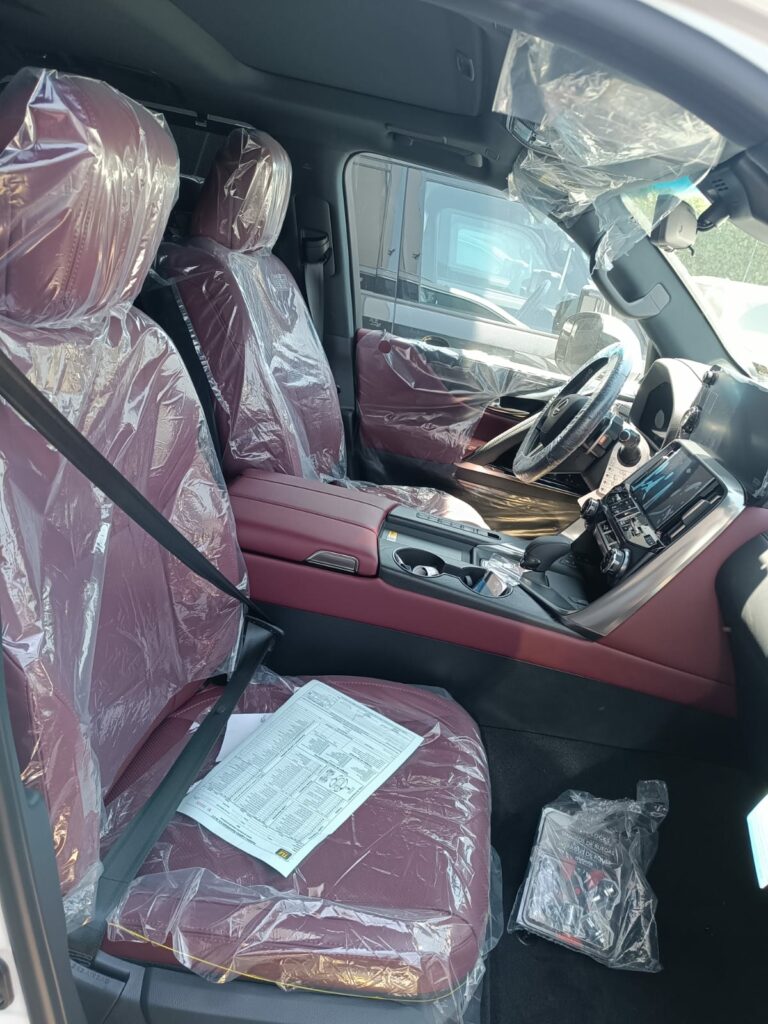 LX700H Luxury 2025 3