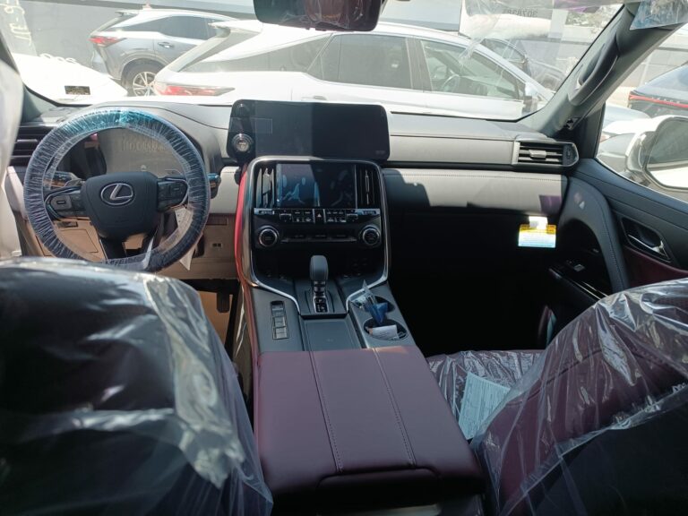 LX700H Luxury 2025 4