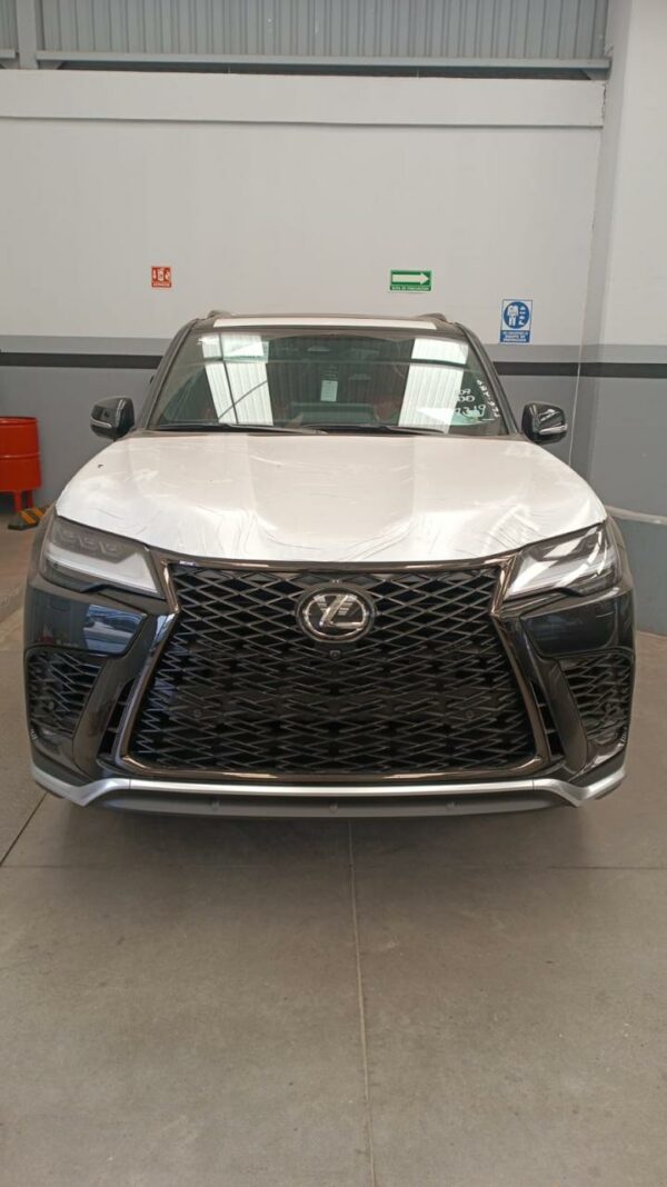 Lexus LX700H Sport 2025, NEW - Image 7