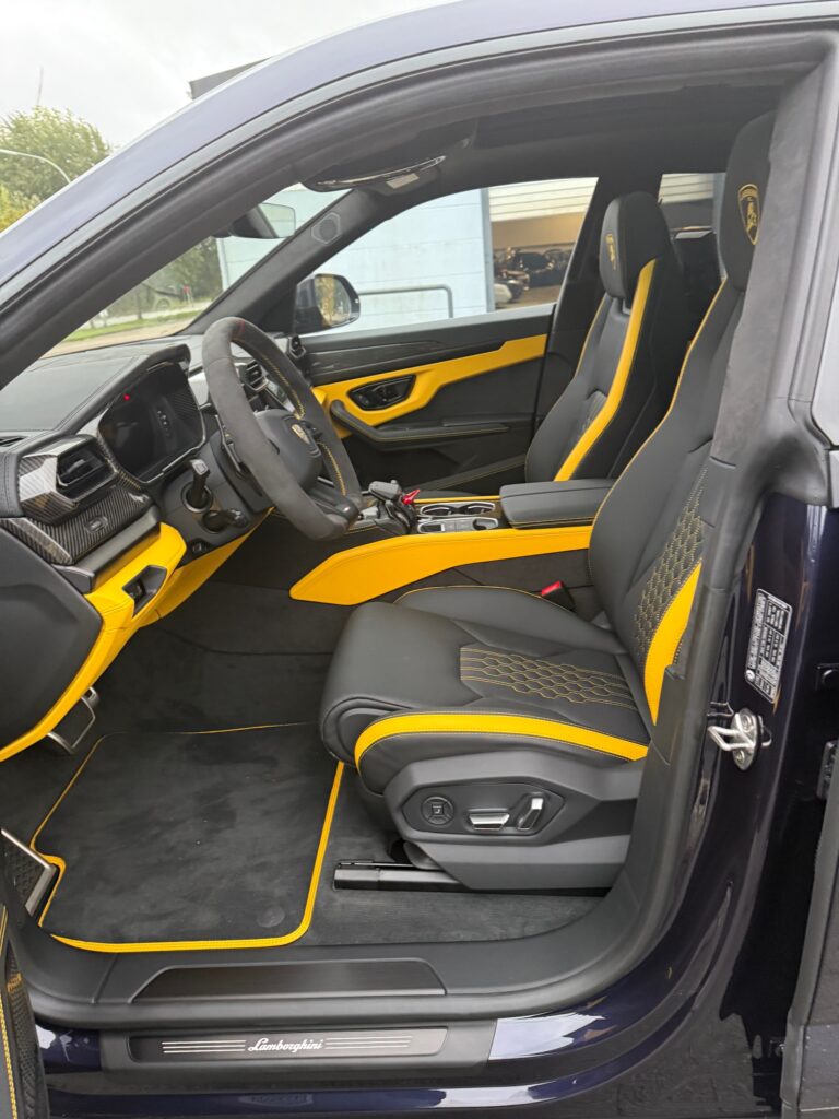 Lamborghini Urus 2025 13