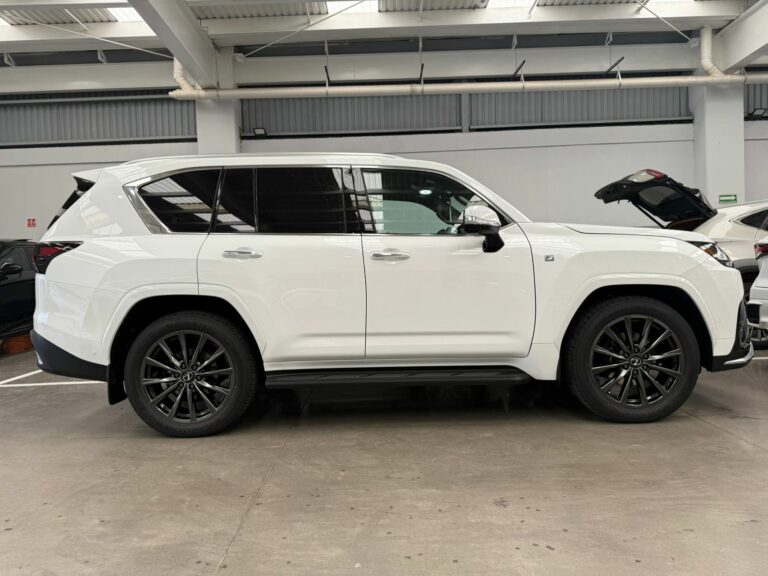 Lexus LX700 H 2025 6
