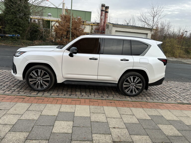 TOYOTA LX600 NEW (1)