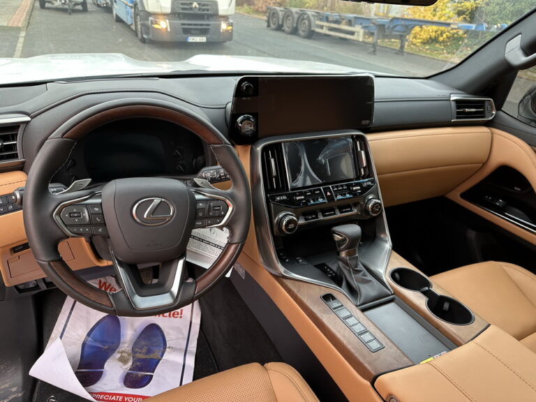 TOYOTA LX600 NEW (10)