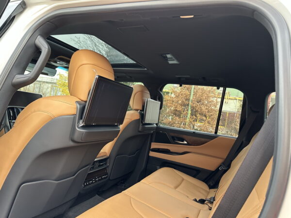 Lexus LX600 Luxury NEW - Image 16
