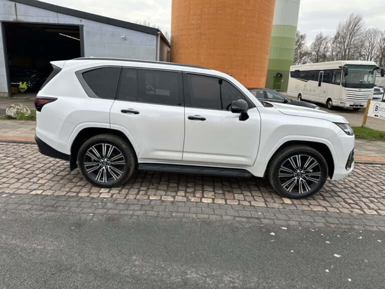 TOYOTA LX600 NEW (3)