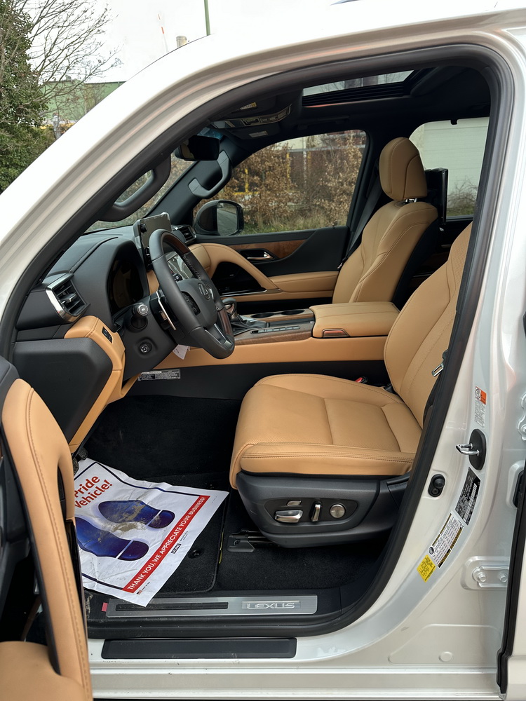 TOYOTA LX600 NEW (9)