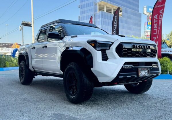 Toyota Tacoma TRD PRO 2025, NEW - Image 3