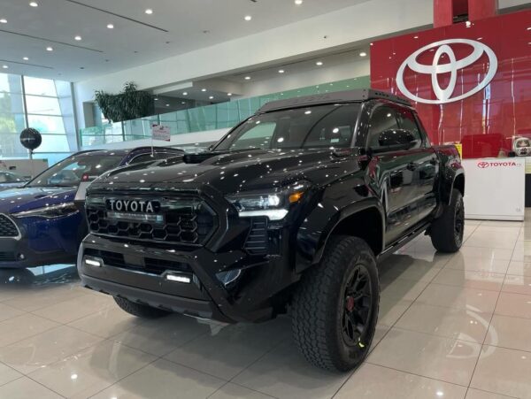 Toyota Tacoma TRD PRO 2025, NEW - Image 3