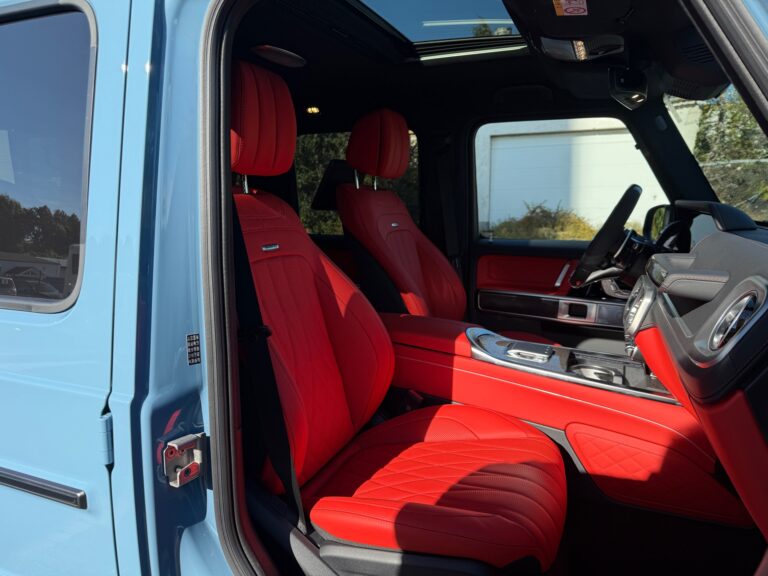 W1NWH5AB7SX061946_photo_1758812273862476