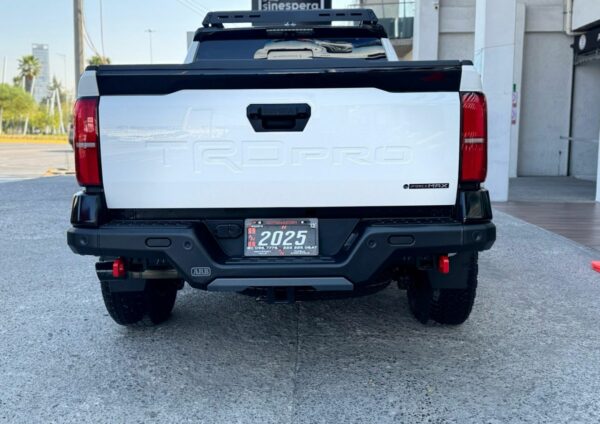 Toyota Tacoma TRD PRO 2025, NEW - Image 8