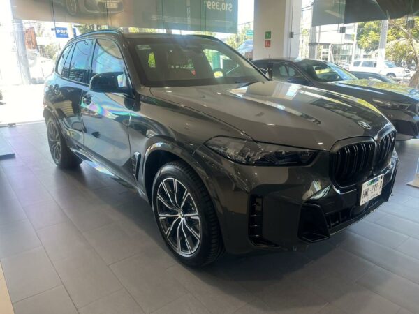 BMW X5 M60i, 4,4l/V8, 530Hp, Factory Armored VR6 2025