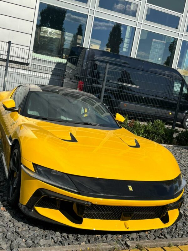 Ferrari 12 Cilindri 2025 NEW - Image 4