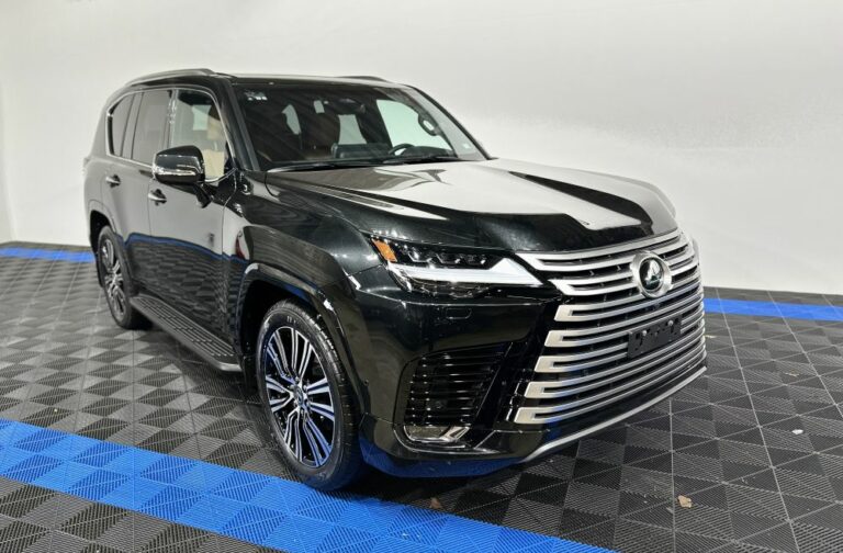 LEXUS LX 700, 2025 1