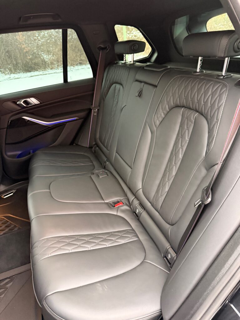 BMW X5 armored 2025 (23)