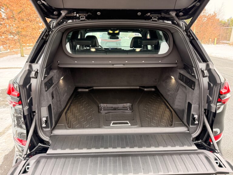 BMW X5 armored 2025 (27)
