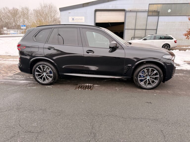 BMW X5 armored 2025 (7)
